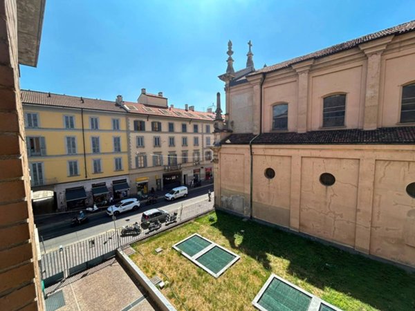 appartamento in vendita a Milano in zona Bocconi