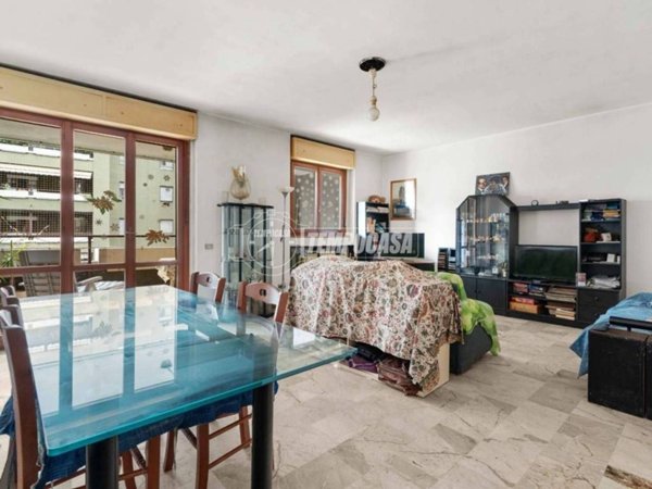 appartamento in vendita a Milano in zona Gratosoglio