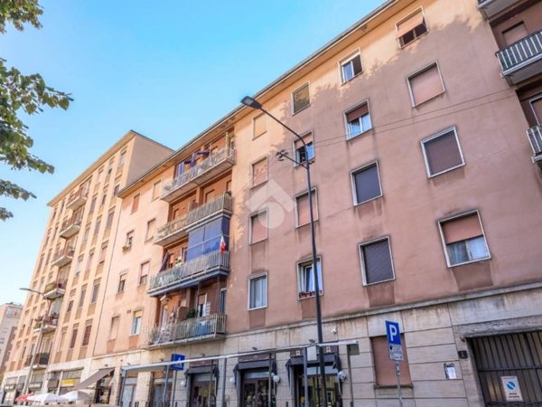appartamento in vendita a Milano in zona Montalbino