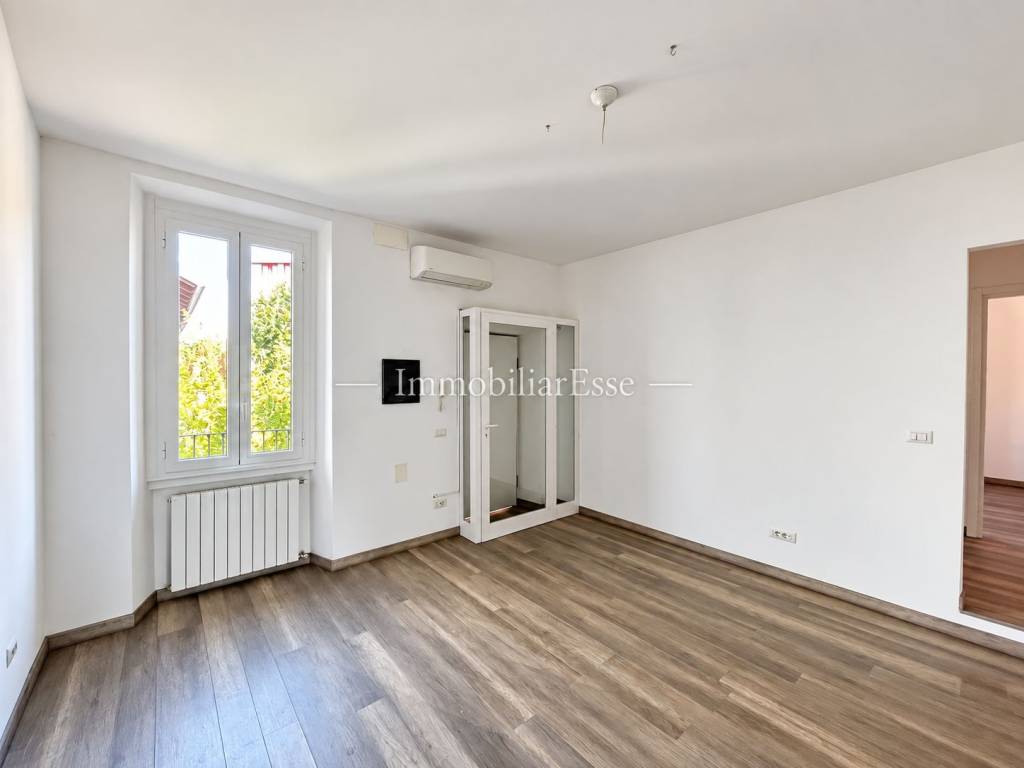 appartamento in vendita a Milano in zona Figino