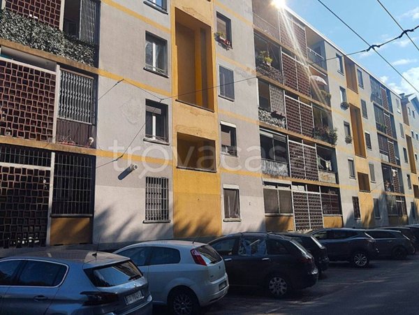 appartamento in vendita a Milano in zona Corvetto