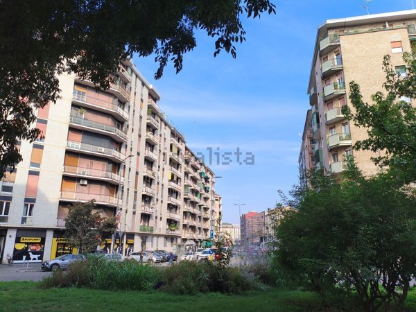 appartamento in vendita a Milano in zona Piazzale Lodi