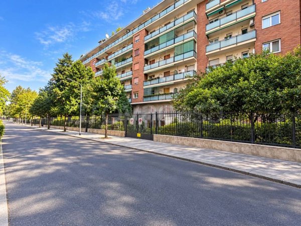 appartamento in vendita a Milano in zona Precotto