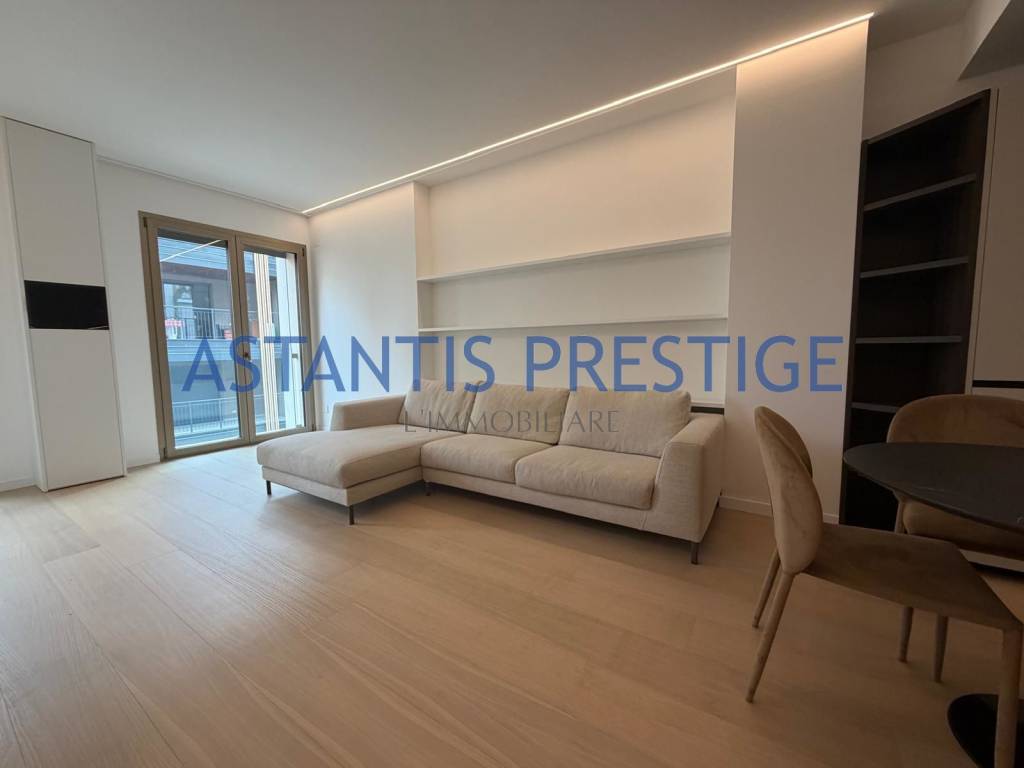 appartamento in vendita a Milano in zona Ghisolfa