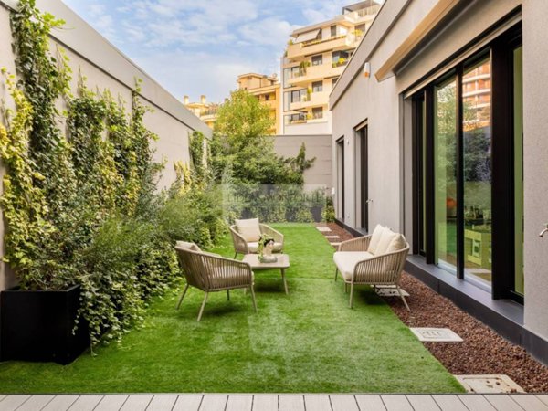 casa indipendente in vendita a Milano in zona Isola