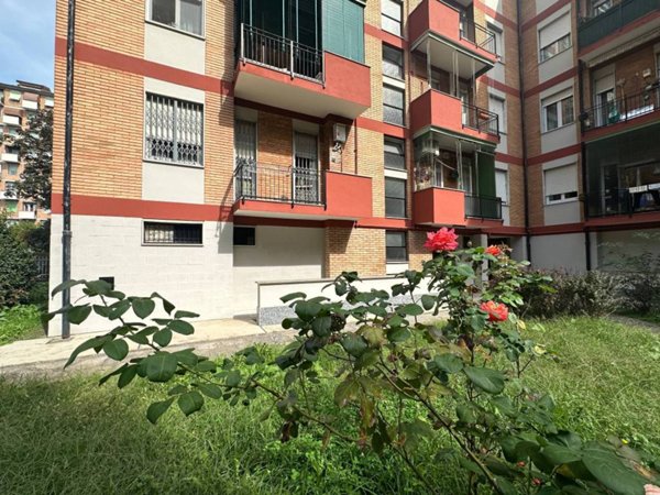 appartamento in vendita a Milano in zona Trenno