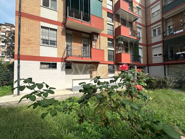 appartamento in vendita a Milano in zona Gallaratese