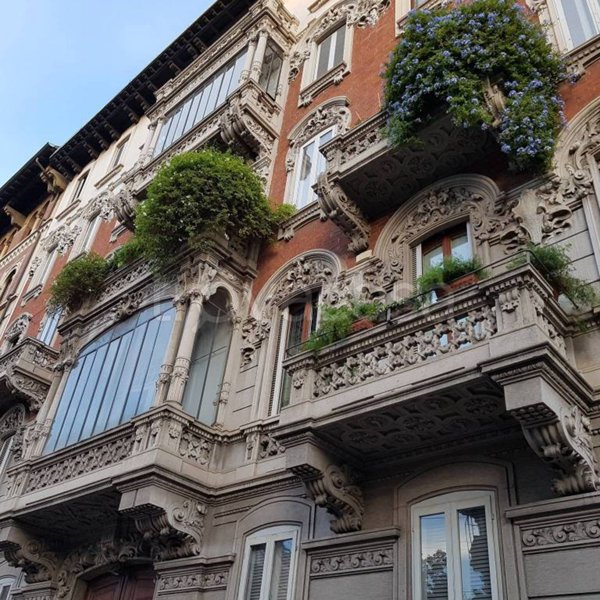 appartamento in vendita a Milano in zona Porta Magenta