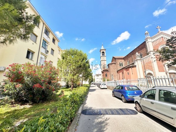 appartamento in vendita a Milano in zona Rogoredo