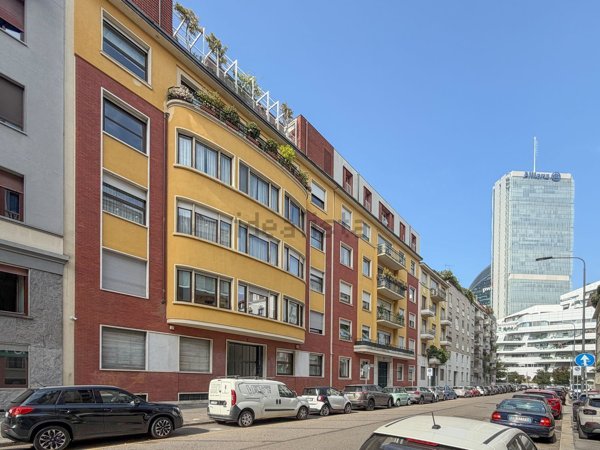 appartamento in vendita a Milano in zona Il Portello