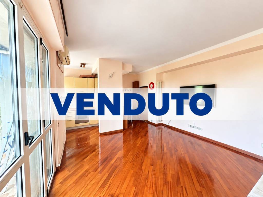 appartamento in vendita a Milano in zona Rogoredo