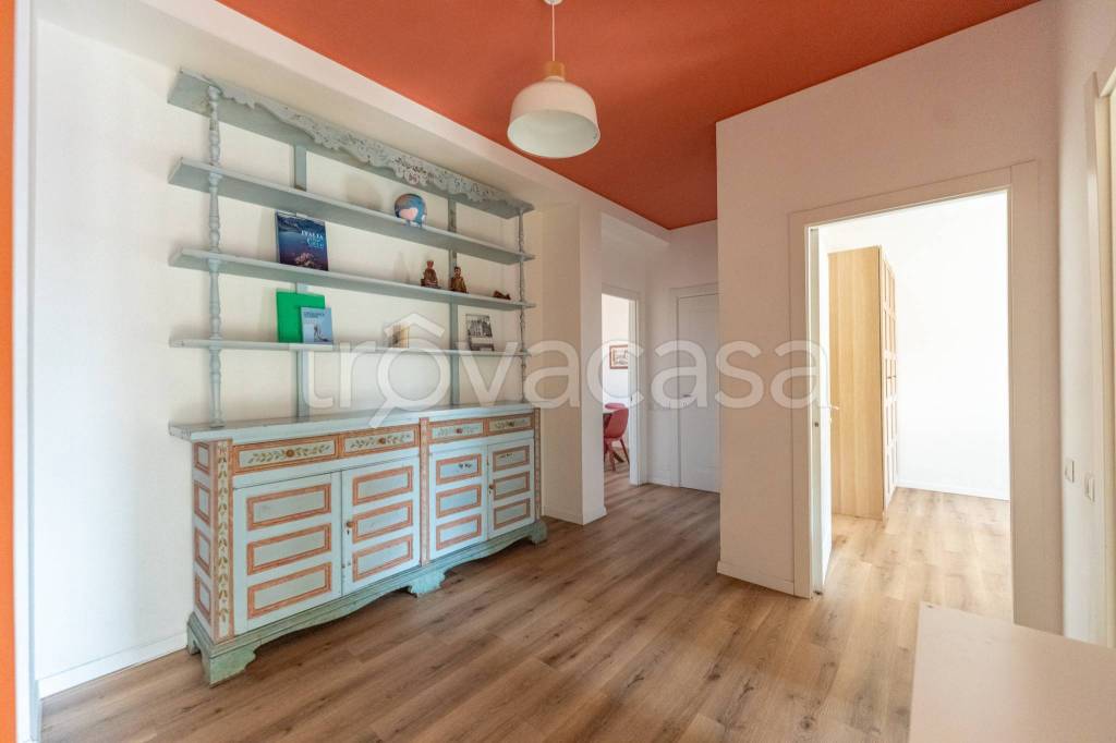 appartamento in vendita a Milano in zona Corvetto
