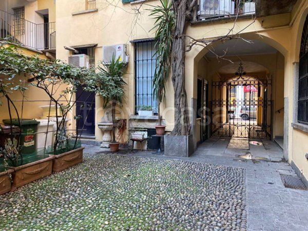appartamento in vendita a Milano in zona Porta Garibaldi
