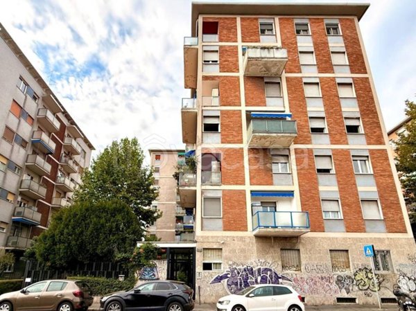 appartamento in vendita a Milano in zona Crescenzago