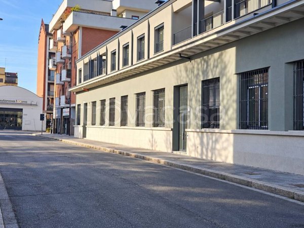 appartamento in vendita a Milano in zona Dergano