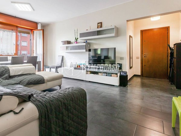 appartamento in vendita a Milano in zona Quarto Oggiaro