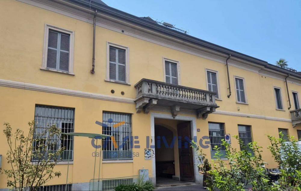 appartamento in vendita a Milano in zona Porta Genova