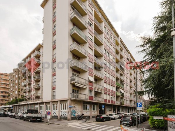 appartamento in vendita a Milano in zona Bande Nere