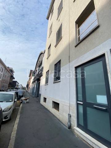 appartamento in vendita a Milano in zona Bande Nere