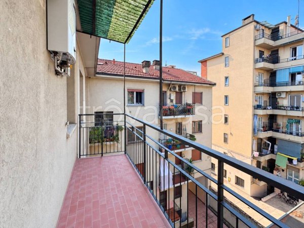 appartamento in vendita a Milano in zona Corsica