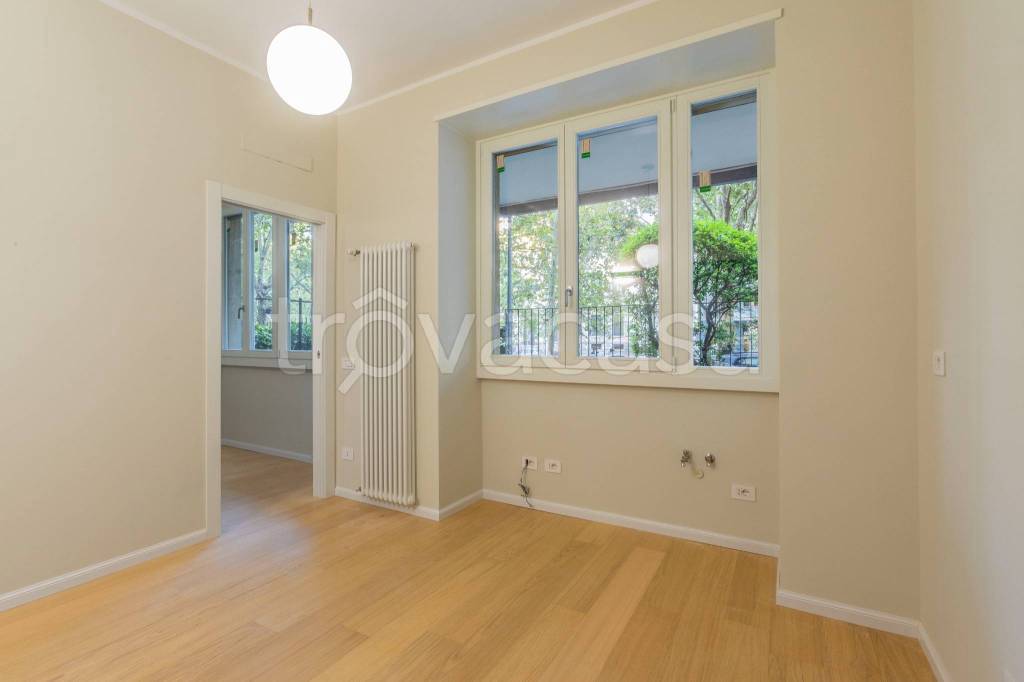 appartamento in vendita a Milano in zona Città Studi