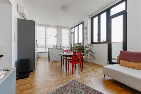 appartamento in vendita a Milano in zona Forlanini