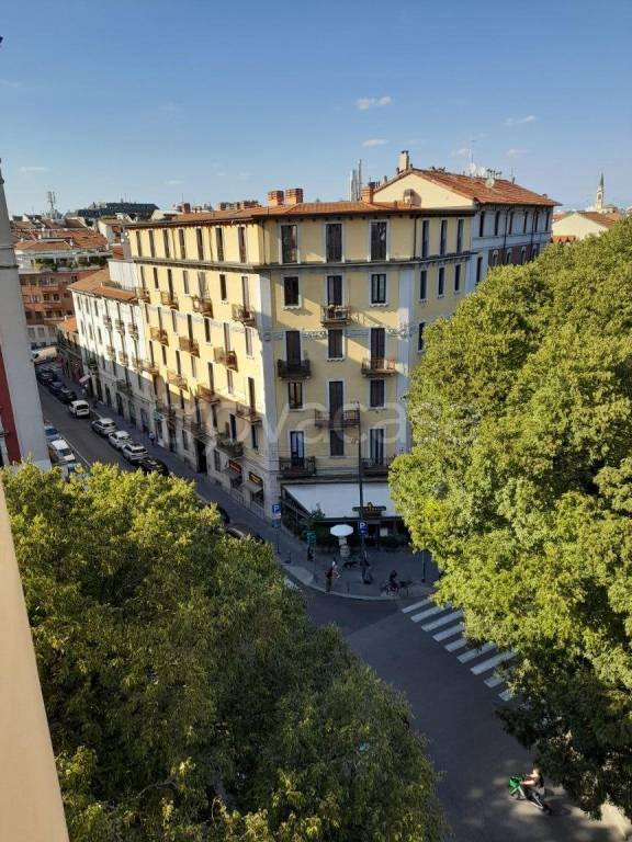 appartamento in vendita a Milano in zona Cinque Giornate
