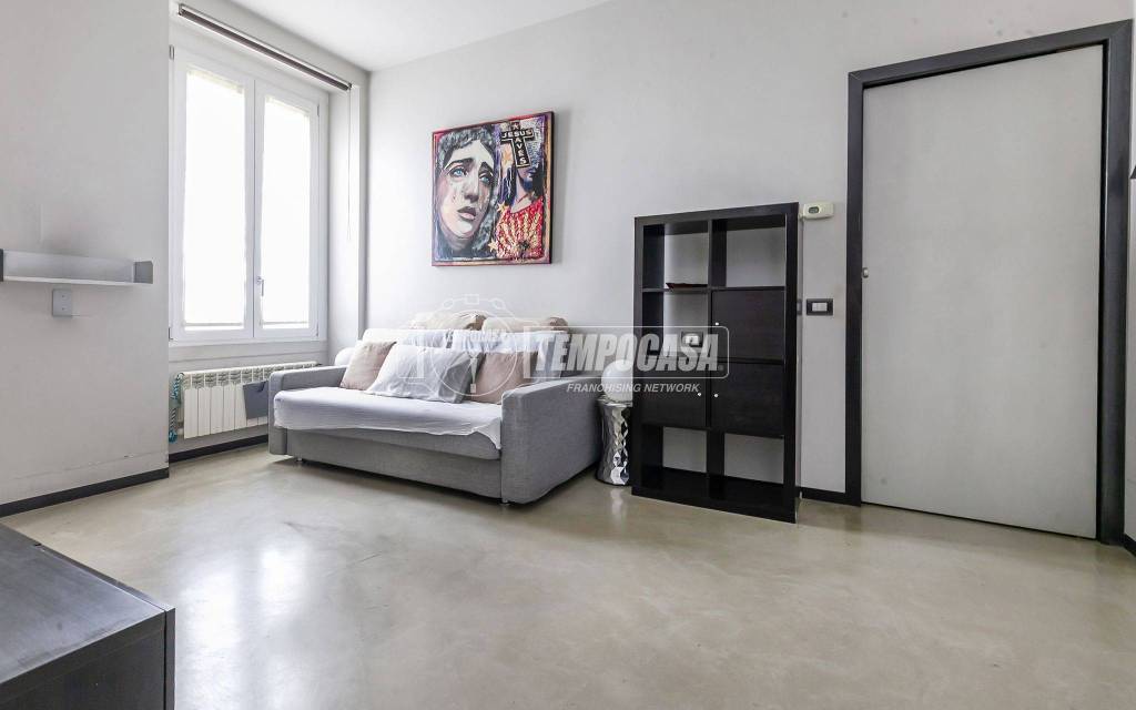 appartamento in vendita a Milano in zona Farini