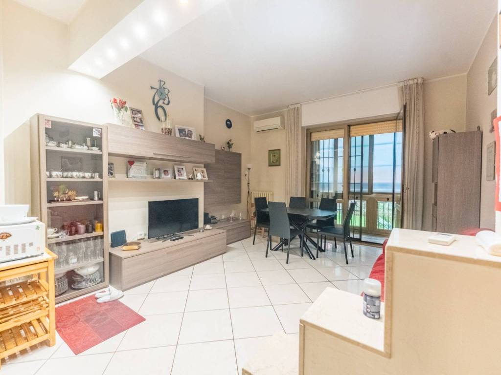 appartamento in vendita a Milano in zona Niguarda