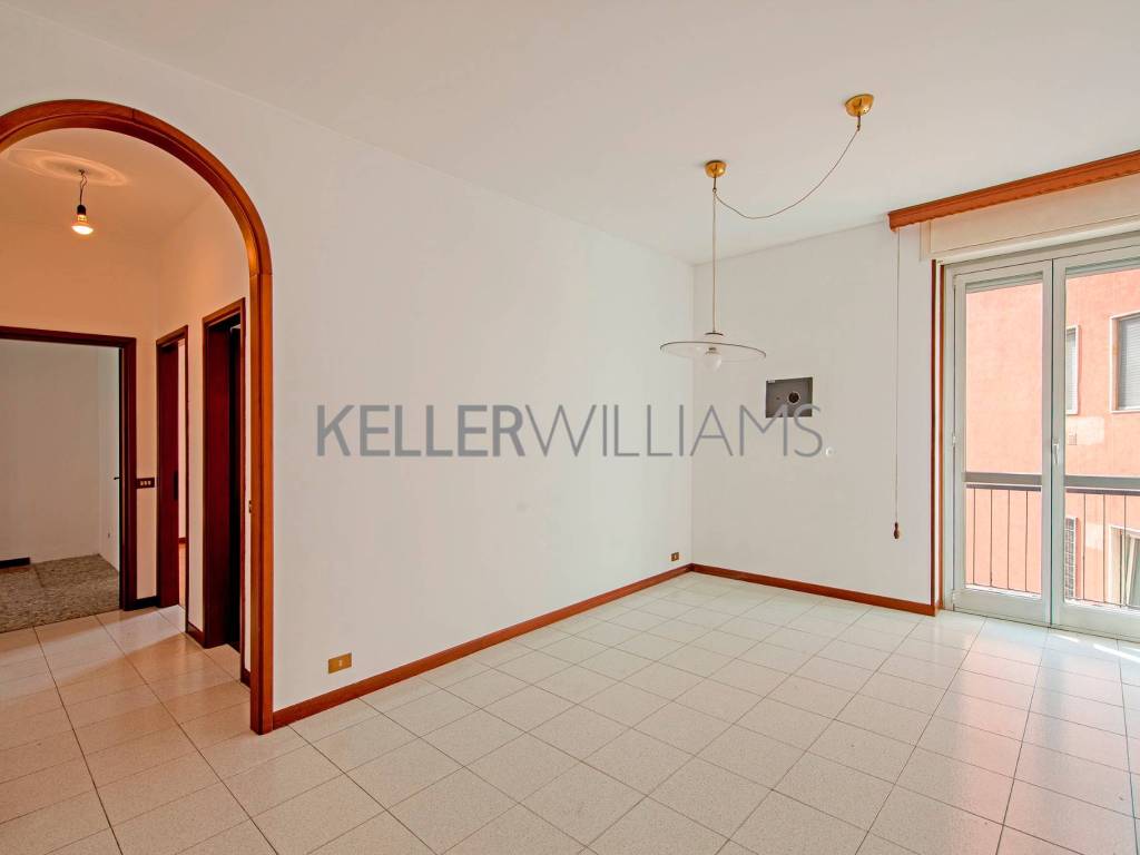 appartamento in vendita a Milano in zona Famagosta