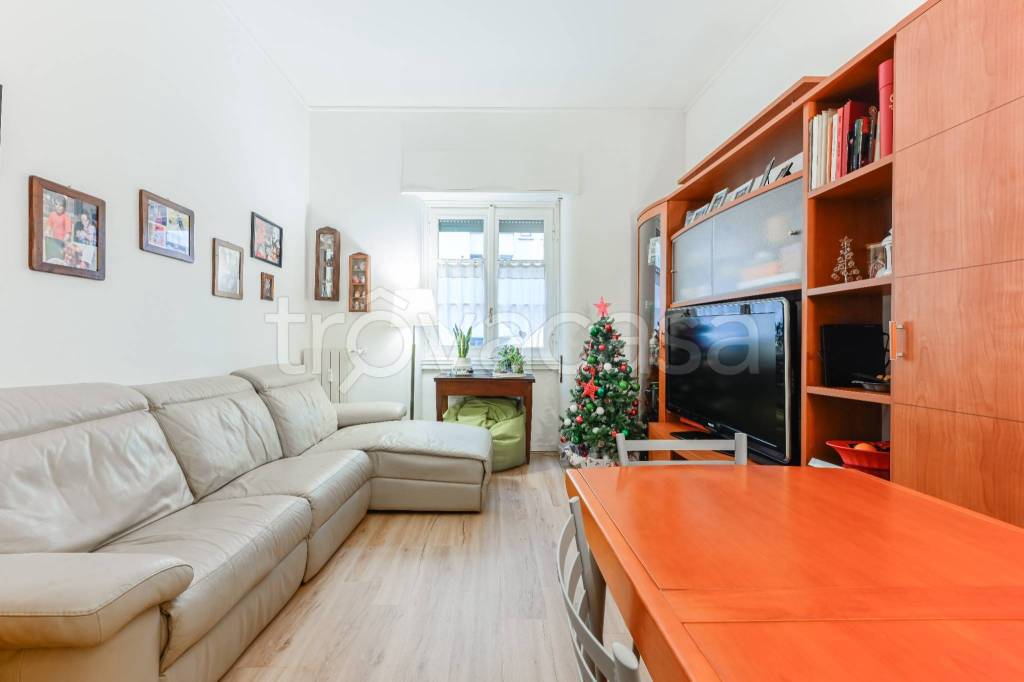 appartamento in vendita a Milano in zona Loreto