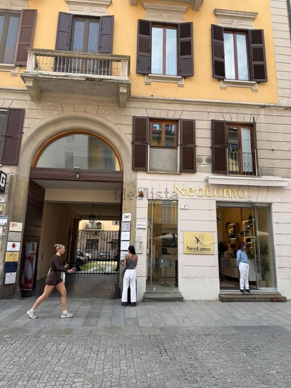 ufficio in vendita a Milano in zona Porta Garibaldi