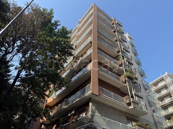 appartamento in vendita a Milano in zona Maggiolina