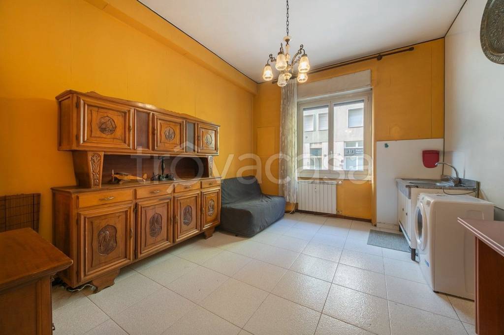 appartamento in vendita a Milano in zona Gorla