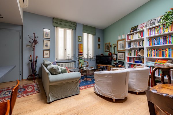 appartamento in vendita a Milano in zona Guastalla