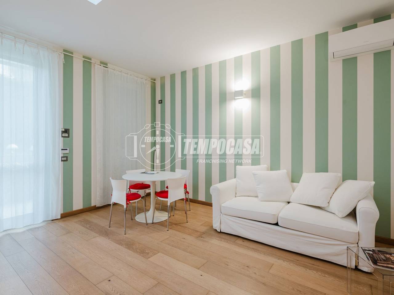 appartamento in vendita a Milano in zona Isola