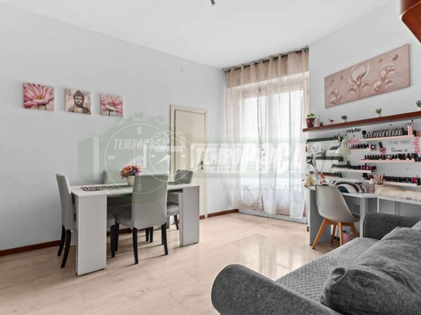 appartamento in vendita a Milano in zona Stadera