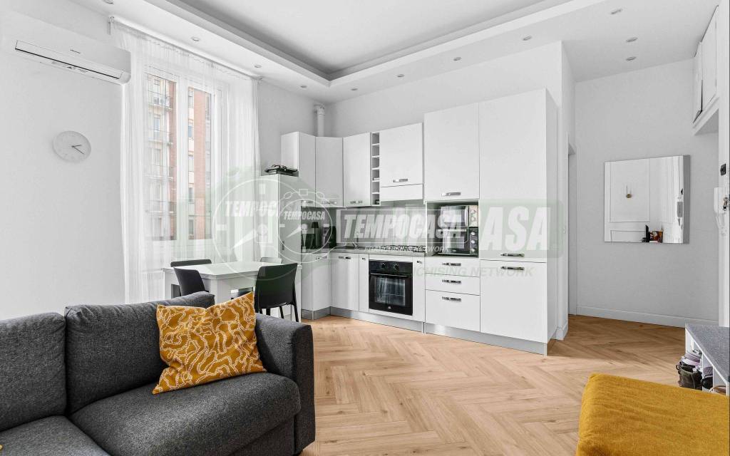 appartamento in vendita a Milano in zona Famagosta