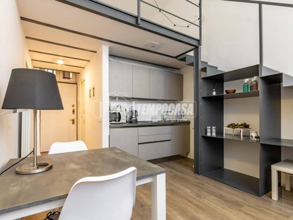 appartamento in vendita a Milano in zona Morivione
