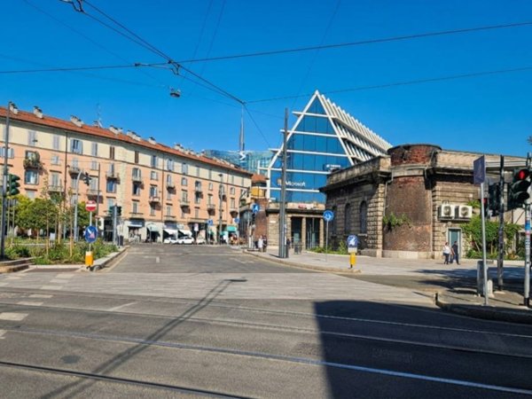appartamento in vendita a Milano in zona Porta Volta