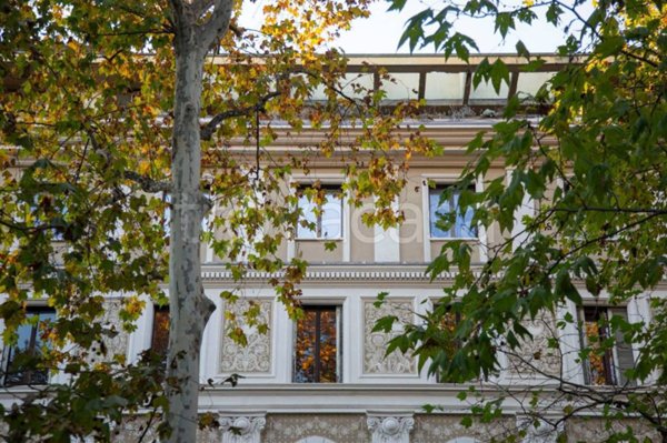 appartamento in vendita a Milano in zona Porta Venezia