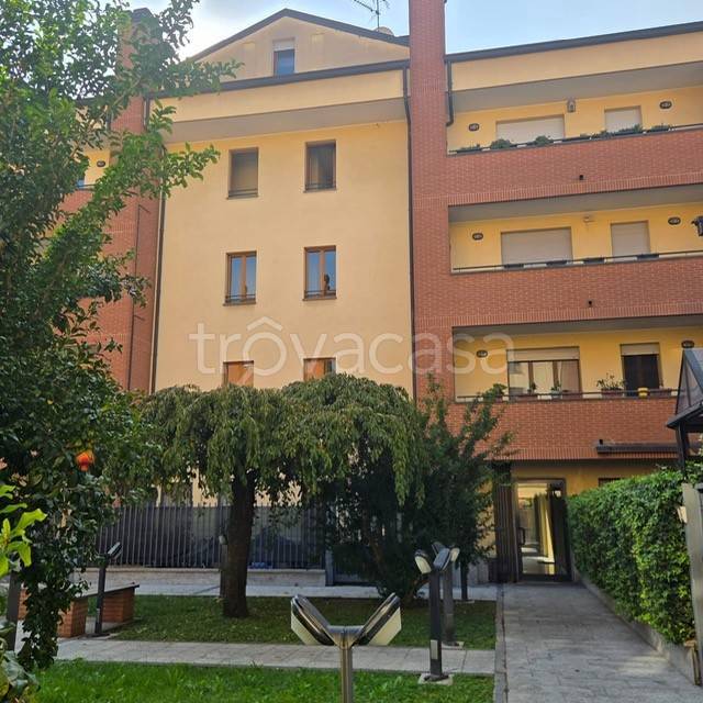 appartamento in vendita a Milano in zona Bovisa