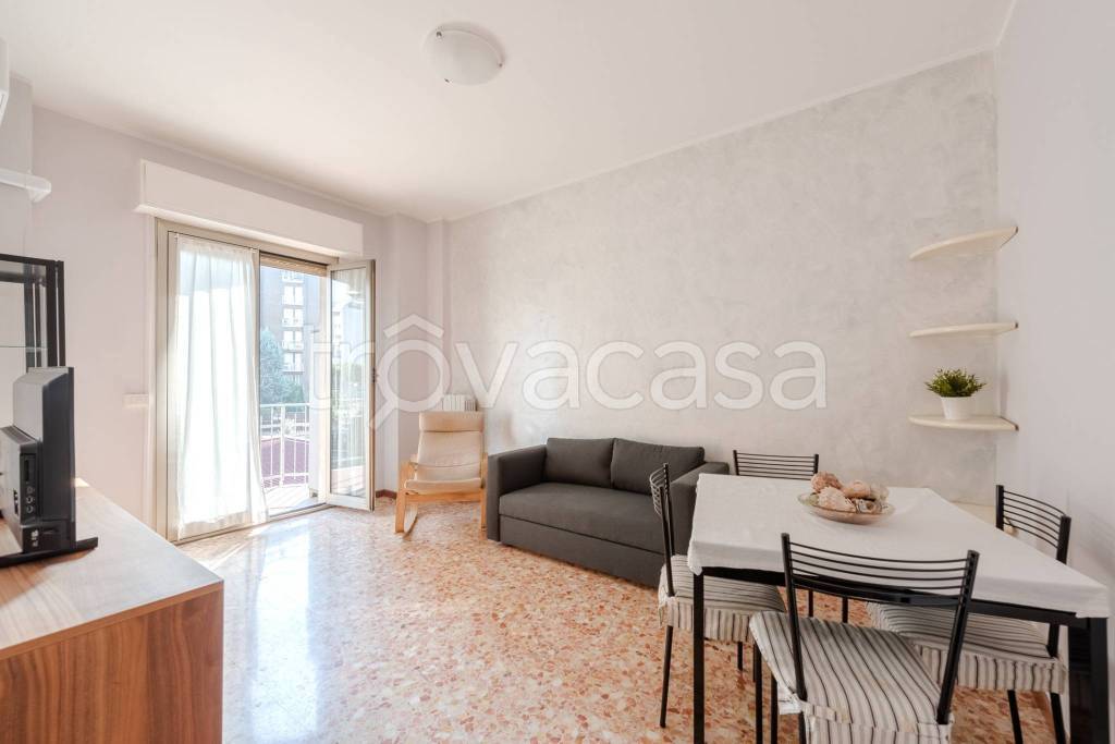appartamento in vendita a Milano in zona Niguarda
