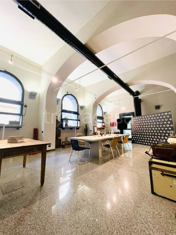 appartamento in vendita a Milano in zona Sant'Ambrogio