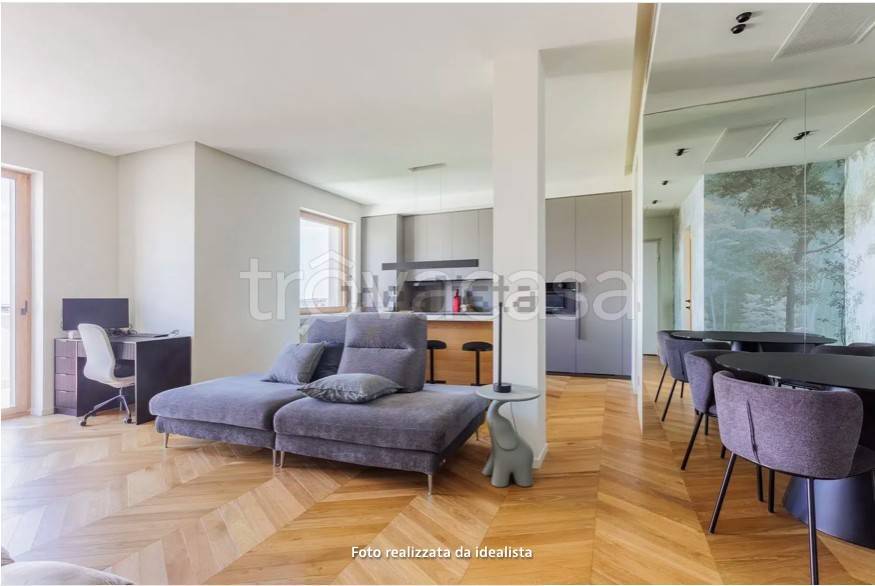 appartamento in vendita a Milano in zona Prato Centenaro
