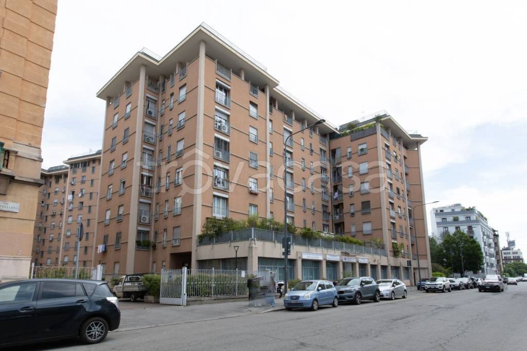 appartamento in vendita a Milano in zona Piazzale Lodi