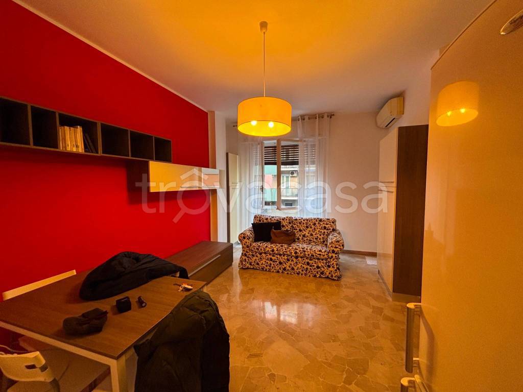 appartamento in vendita a Milano in zona Lorenteggio