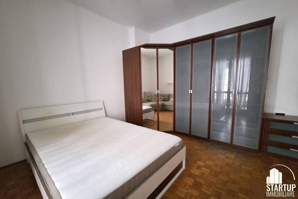 appartamento in vendita a Milano in zona Porta Genova