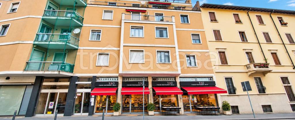 appartamento in vendita a Milano in zona Isola