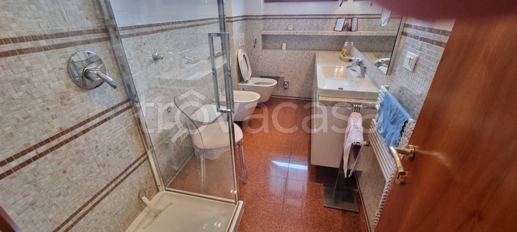 appartamento in vendita a Milano in zona Feltre